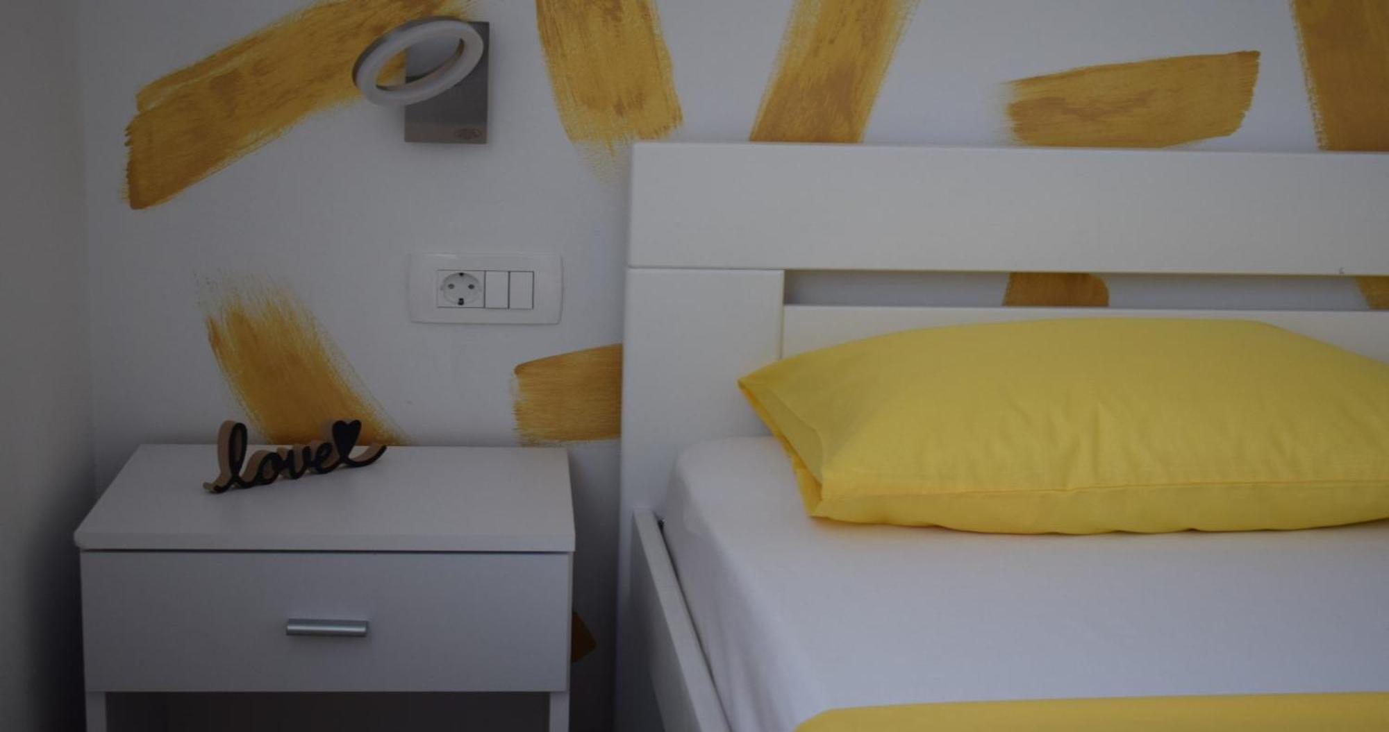 Apartmani Foresta Kras Esterno foto