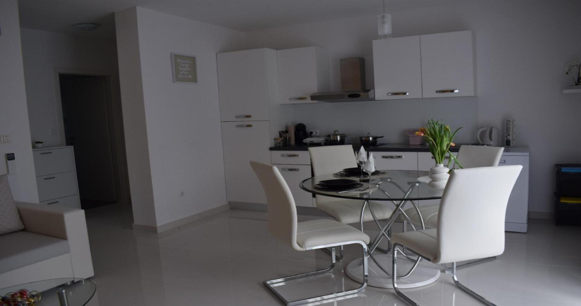 Apartmani Foresta Kras Esterno foto