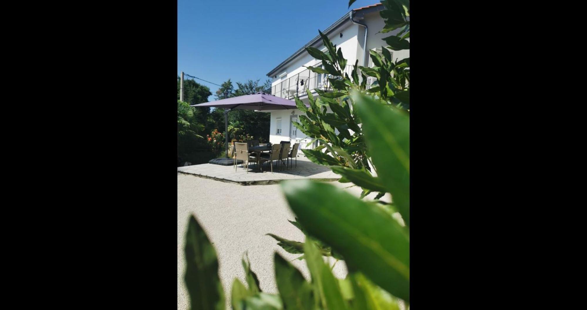 Apartmani Foresta Kras Esterno foto