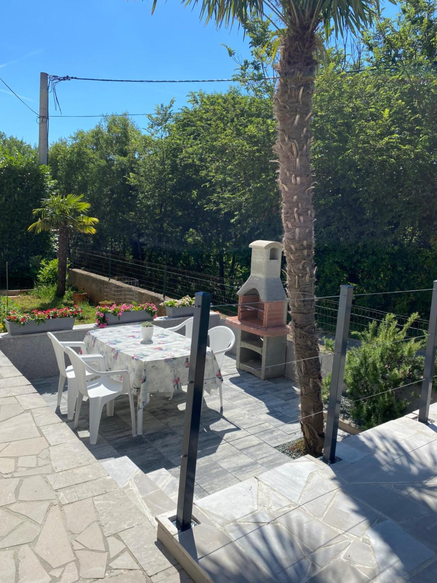 Apartmani Foresta Kras Esterno foto